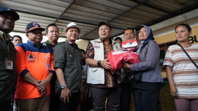 Wakil Ketua DPR RI Sidak Banjir Dayeuhkolot, Desak Pemerintah Percepat Penanganan Banjir