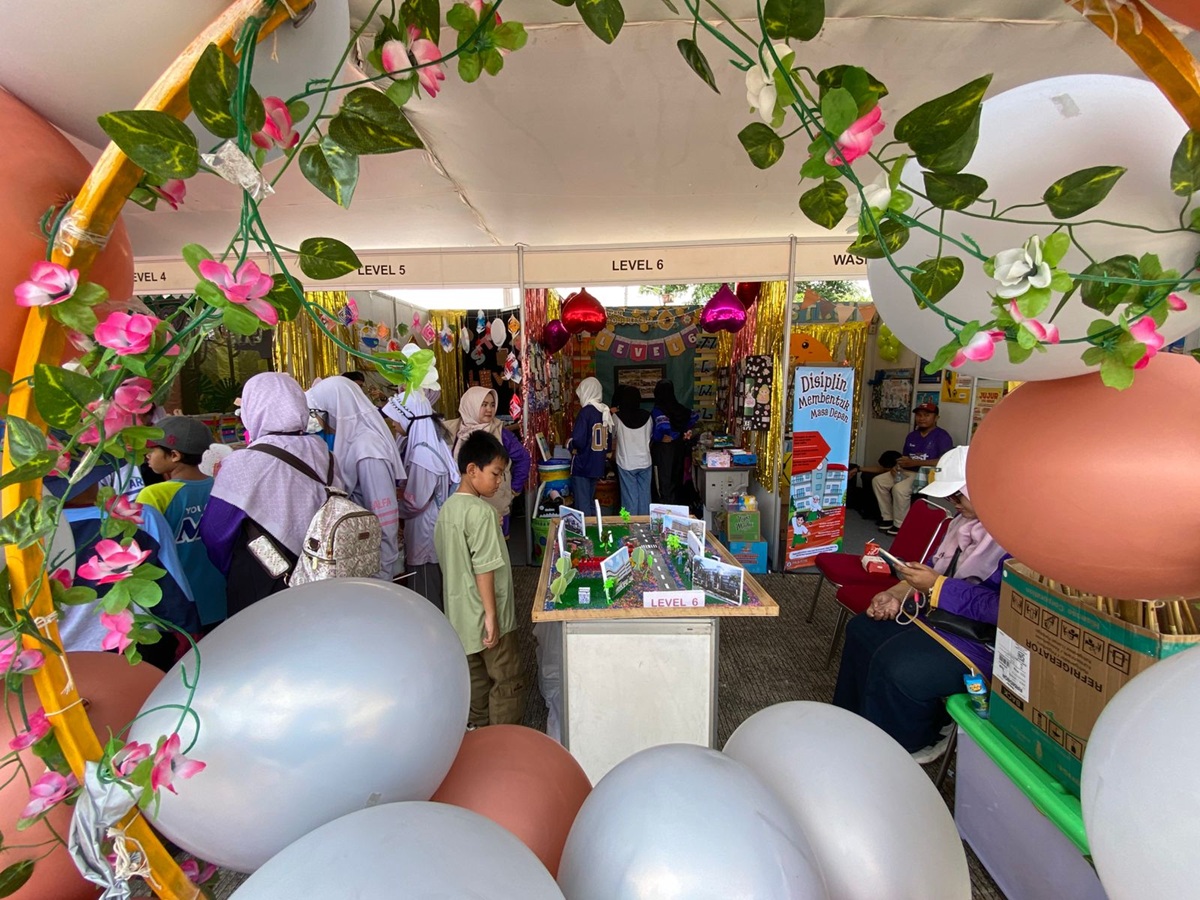 SD Muhammadiyah 7 Bandung Perkenalkan Pembelajaran AI dan Koding Lewat MEF 2025