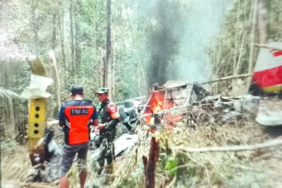 Basarnas Evakuasi Jenazah Pilot Pelita Air yang Jatuh di Perbukitan Krayan