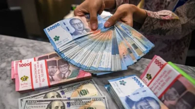 Rupiah Melemah ke Rp17.064 per Dolar AS, Dipicu Ketegangan AS-Iran